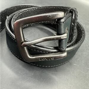 Levi's Black Coated Leather Mens Belt Size 40 EUC